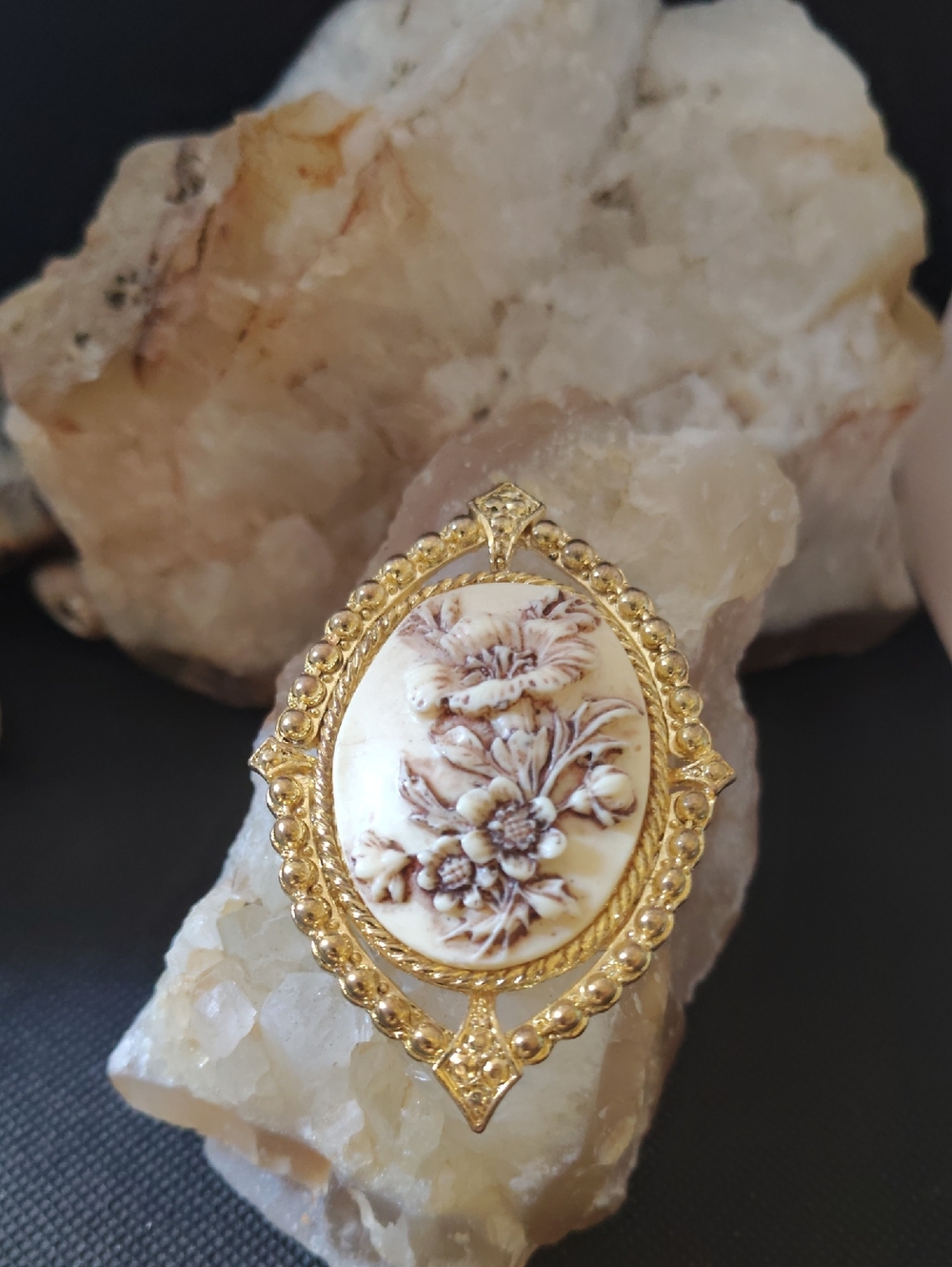 Victorian Revival Gold-Tone Floral Style Brooch Vintage - Women's Jewelry